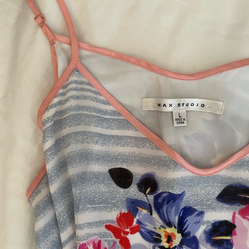 Silky, floral mid-length dress 💕